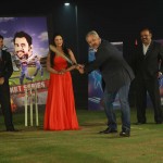 Veena Malik With Cricketer Zaheer Abbas